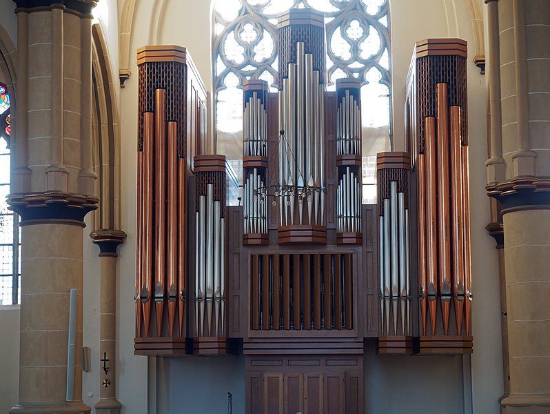 File:Waltrop St Peter organ.jpg