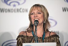 Wendy Schaal speaking at the 2016 WonderCon Los Angeles for American Dad!, at the Los Angeles Convention Center Wendy Schaal (26122820876).jpg