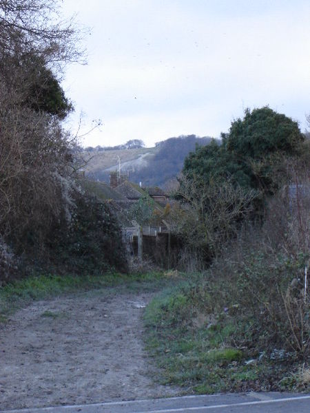 File:Whiteleaf Cross from Icknield Way - geograph.org.uk - 98645.jpg