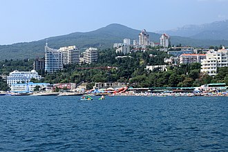 Yalta, Crimea Widok na Jalte ze statku 06.JPG