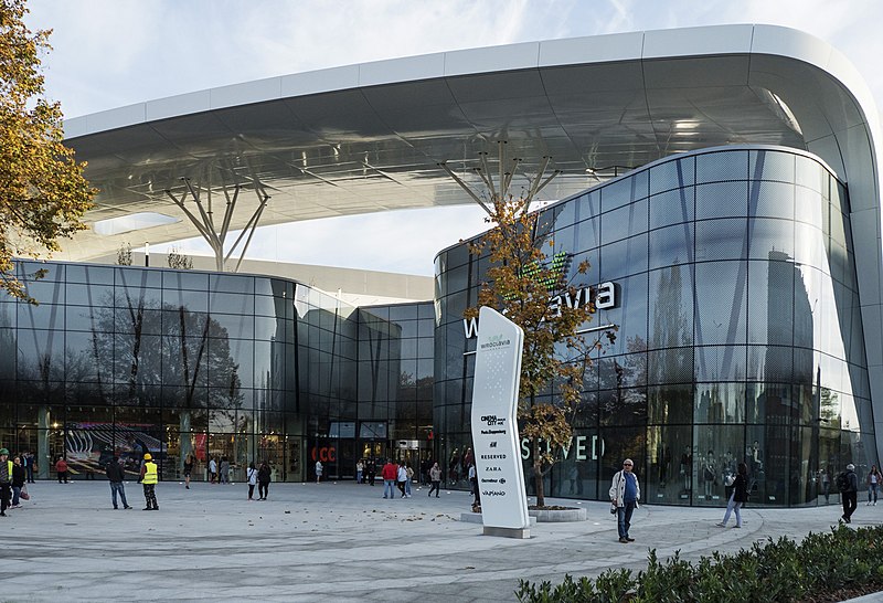 File:Wroclavia Shoping Mall Wrocław.jpg