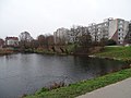 Čeština: Praha-Čimice. Čimický rybník a panelák ve Vánkové ulici. English: Prague-Čimice, Czech Republic. Čimice Pond. Camera location 50° 08′ 23.8″ N, 14° 25′ 38.8″ E    View all coordinates using: OpenStreetMap