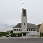 Iglesia parroquial protestante Christ-Königs-Kirche en Perchtoldsdorf