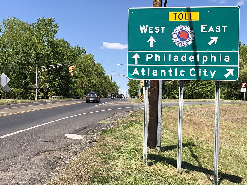 File:2021-05-13 14 48 54 View north along Camden County Route 536 Spur (Williamstown Road) at the exits for the Atlantic City Expressway (Atlantic City, Philadelphia) in Winslow Township, Camden County, New Jersey.jpg