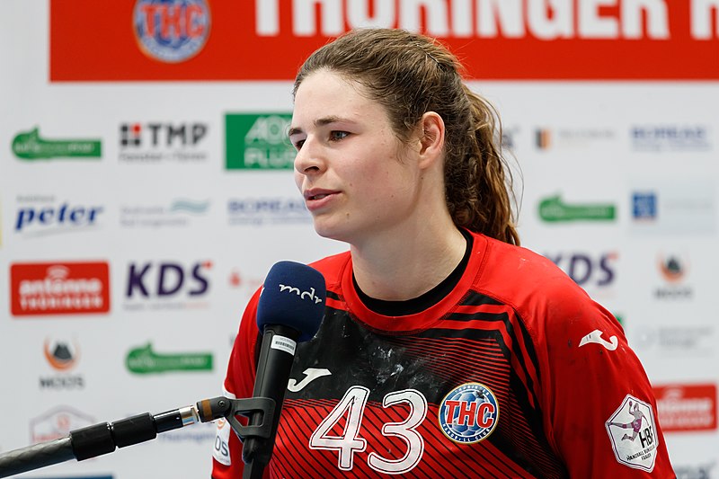 File:2022-03-26 Handball, Bundesliga Frauen, Thüringer HC - HL Buchholz 08-Rosengarten 1DX 7501 by Stepro.jpg