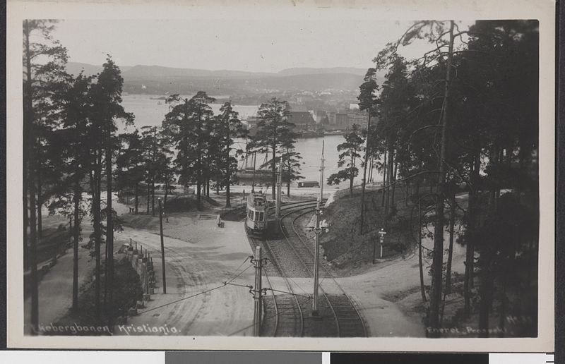 File:38. Ekebergbanen. Kristiania. - no-nb digifoto 20150608 00038 bldsa PK02441.jpg