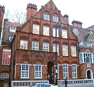 <span class="mw-page-title-main">Harrington Gardens</span> Street in the Royal Borough of Kensington & Chelsea, London.