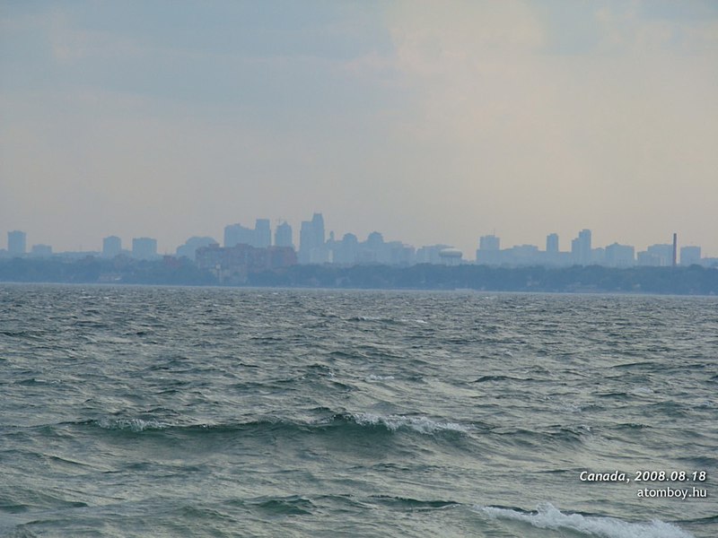 File:A bit foggy Mississauga from Island Park, Toronto - panoramio.jpg