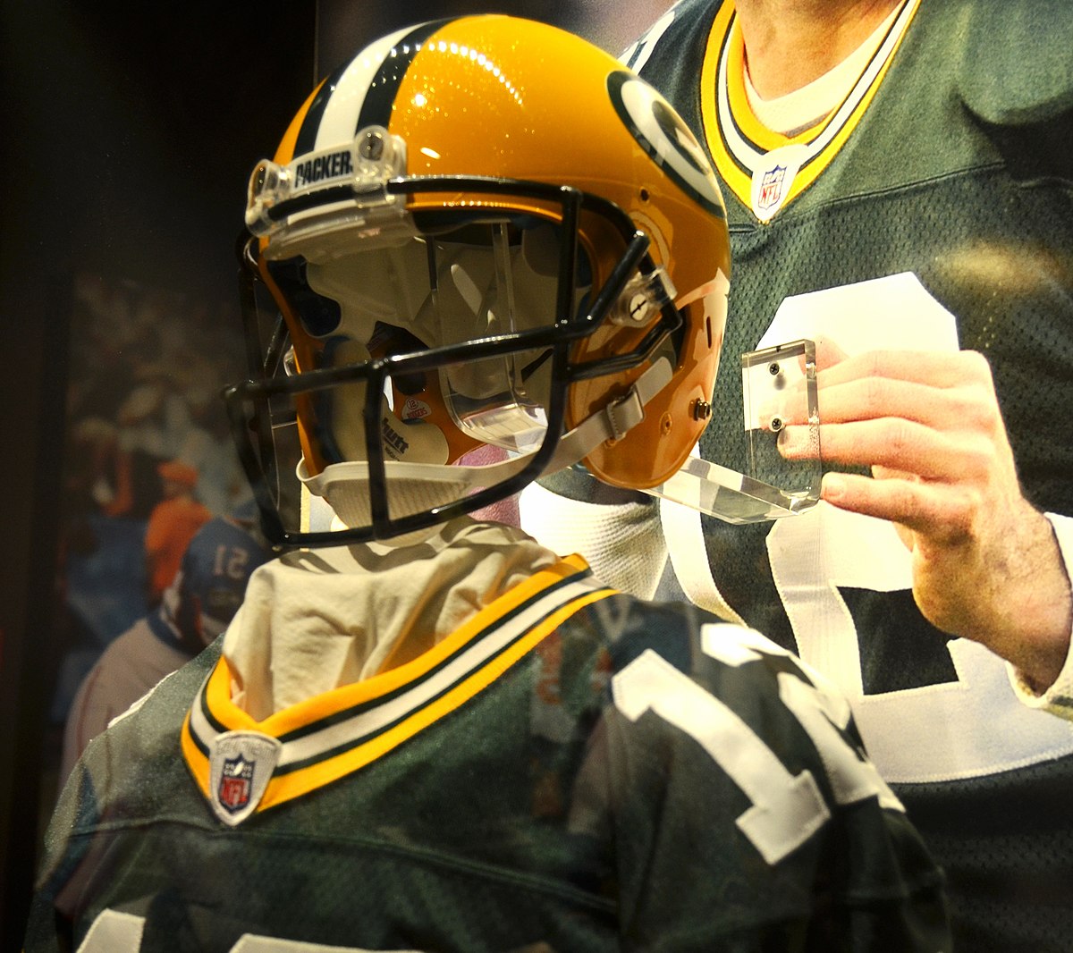 File:Aaron Rodgers (11282628205).jpg - Wikimedia Commons