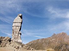 Aigle d'Erwin Friedrich Baumann érigé sur le col du Simplon pour la Brigade de montagne 11.