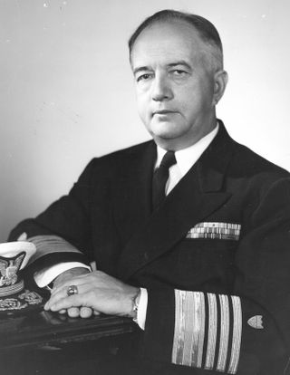 <span class="mw-page-title-main">Alfred C. Richmond</span> United States Coast Guard admiral (1902–1984)