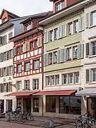 Altstadthäuser am Obertor in Winterthur (2017).jpg