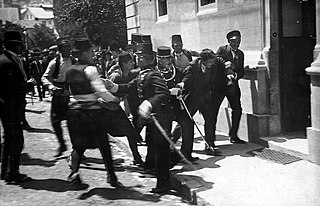 <i>Arrest of a Suspect in Sarajevo</i> Iconic photograph from July 1914