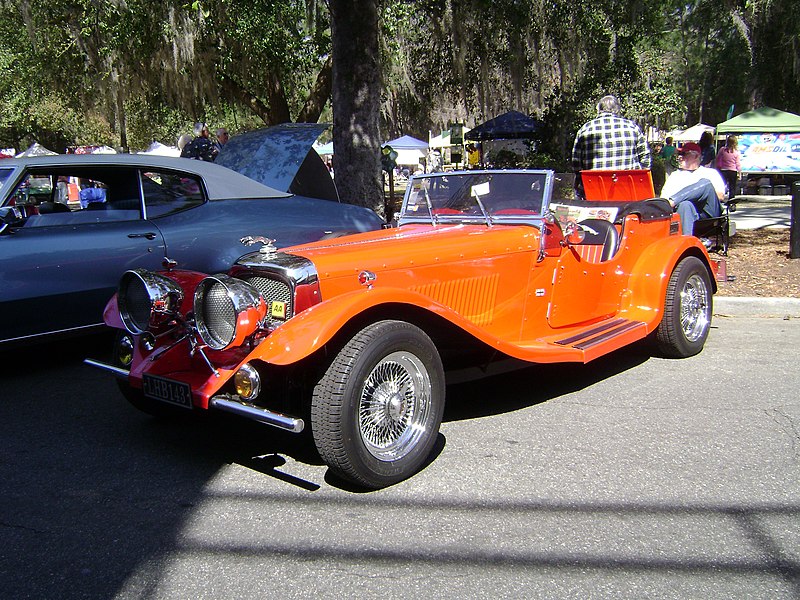 File:Azalea Festival 2013 - 1937 Jaguar SS100.JPG