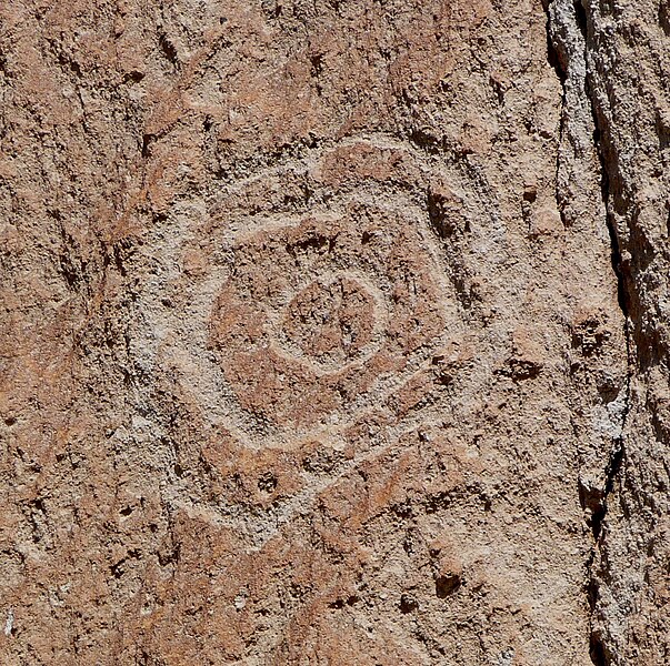 File:Bandelier National Monument in September 2011 - Cliff Dwellings - petroglyph 3.JPG