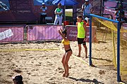 Deutsch: Beachhandball bei den Olympischen Jugendspielen 2018; Tag 3, 10. Oktober 2018; Mädchen, Vorrunde, Gruppe B - Niederlande-Argentinien 2:0 English: Beach handball at the 2018 Summer Youth Olympics at 10 October 2018 – Girls Preliminary Round Group B‎ – Netherlands-Argentina 2:0