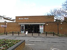 The main entrance Benn Hall, Rugby.jpg