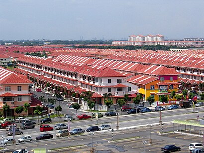 Bagaimana untuk pergi ke Bandar Bukit Tinggi dengan pengangkutan awam - Tentang tempat tersebut