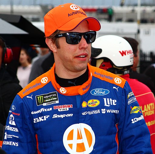 Brad keselowski (33347651518) (cropped)