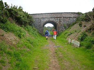 Pont yn Rhencullen ar hen lein rheilffordd rhwng Peel a Ramsey, 2007