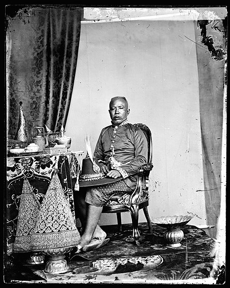 ไฟล์:Brother_of_the_1st_king,_Siam,_(Thailand)_Wellcome_L0055544.jpg