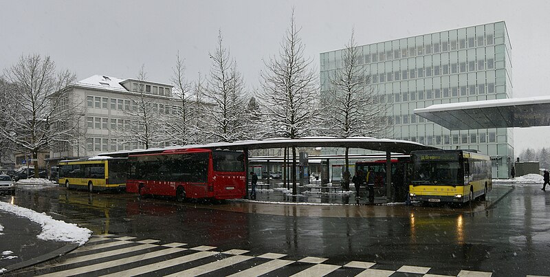 File:Busbahnhof Dornbirn.jpg