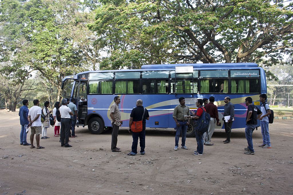 CISA2KTTT17 - Participants Boarding the Bus for the Field Trip 01