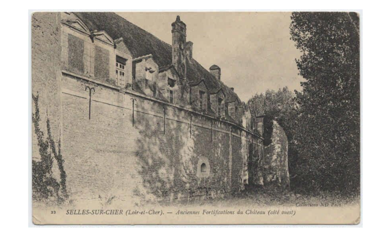 File:Cartes postales de la collection des Archives départementales (FRAD041 6 FI) - 6 Fi 242-78 Anciennes fortifications du château (côté ouest).png