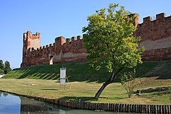 Castelfranco Veneto: un tratto delle mura