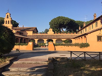 Exemple de la transformation du bâtiment initiée par la remise en état de Torre à Pietra