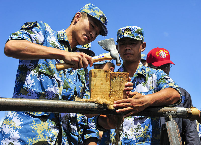 File:Chinese sailors train with USS Lake Erie sailors 130908-N-FF306-143.jpg