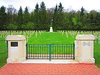 Cimetiere militaire francais LaCroix Meuse.JPG