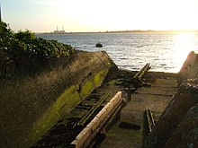 The remains of the Brennan torpedo launch tracks at Cliffe Fort CliffeFortBrennan0300.JPG