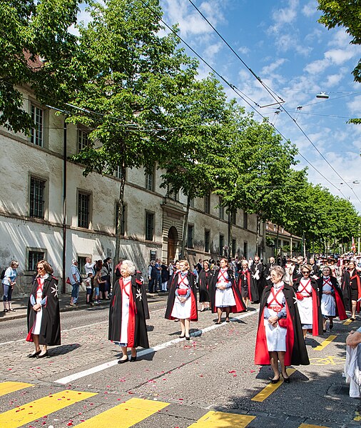 File:Corpus Christi 2023 in Fribourg CH 06 Malteser Hospitaldienst Schweiz.jpg