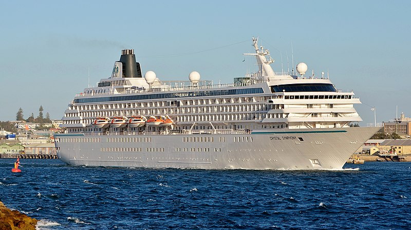 File:Crystal Symphony, Fremantle, 2018 (01).jpg