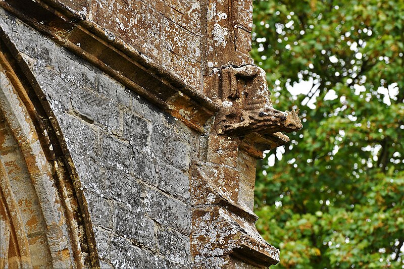 File:Curry Rivel, St. Andrews Church, Hunky punk 1 - geograph.org.uk - 6020819.jpg