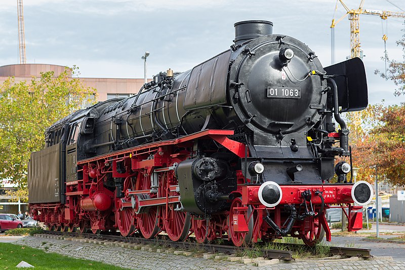 File:DRB class 01-10 DB 01-1063 display Brunswick main station Germany.jpg