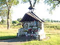 English: Dargoleza-village in Pomeranian Voivodeship, Poland. Wayside shrine in centre of village Polski: Dargoleza-wieś w woj. pomorskim. Kapliczka w centrum wsi