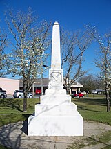 Confederate monument DeFuniak Springs Hist Dist crths confed01.jpg