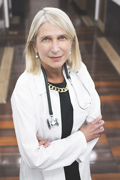 File:Dr. Diane Havlir in 2021 05.jpg