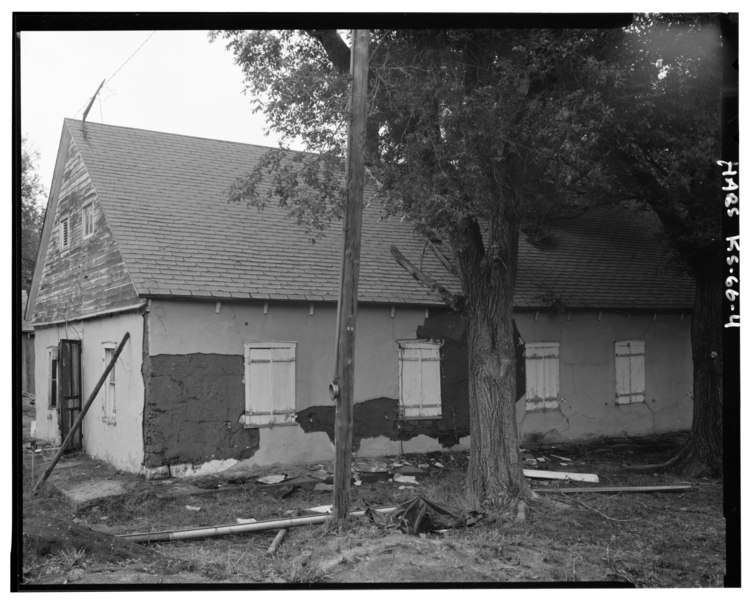 File:EXTERIOR VIEW OF THE EAST ELEVATION, SOUTHEAST CORNER - Bethel Sanctuary, Inman, McPherson County, KS HABS KANS,57-INMAN.V,1-4.tif