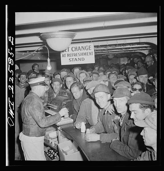 File:Eighteen hundred workers are carried from the Bethlehem Fairfield shipyard 8d28049v.jpg