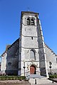 La façade de l'église.