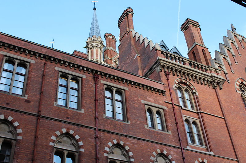 File:Exterior of St Pancras IMG 1252.JPG