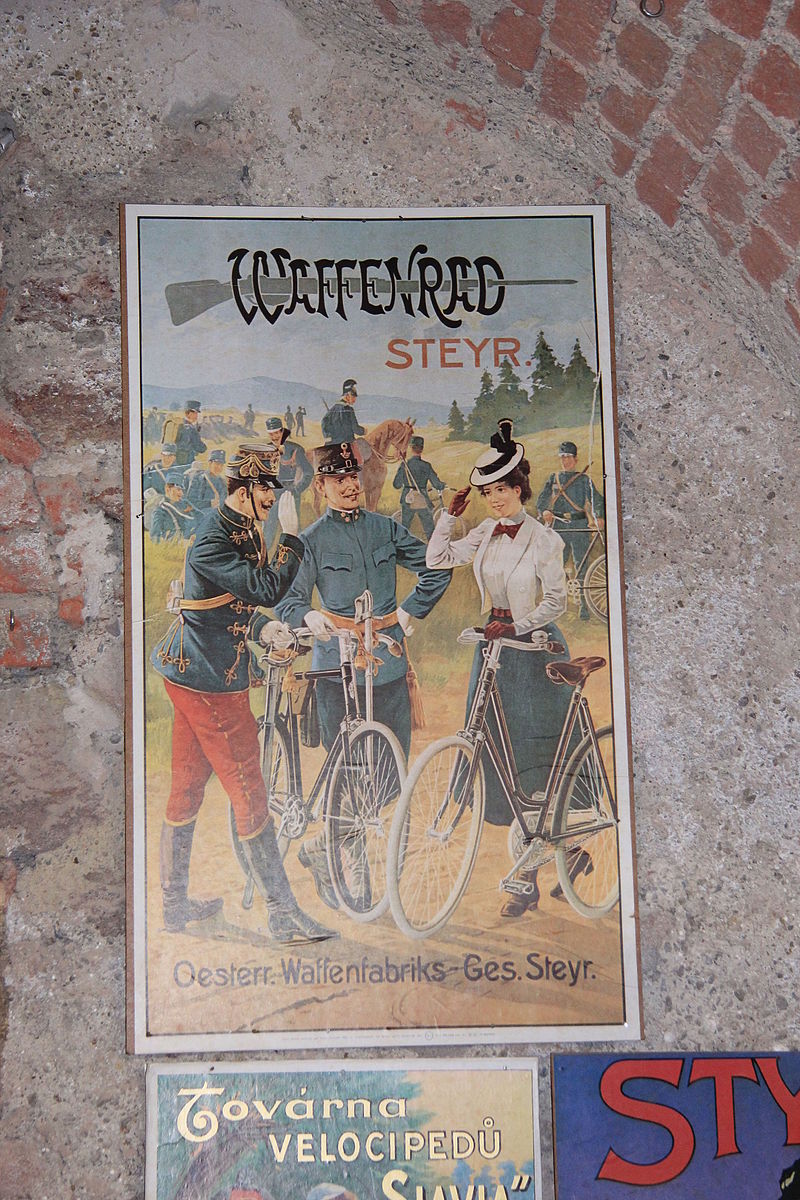 Das Waffenrad 800px-Fahrradmuseum_V%C3%B6sendorf_8154