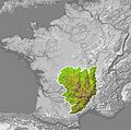 アルウェルニ族の勢力圏であった中央高地（Massif Central）の領域（着色部分）。平野の多いフランスにおいて山塊としてそびえ立つ。
