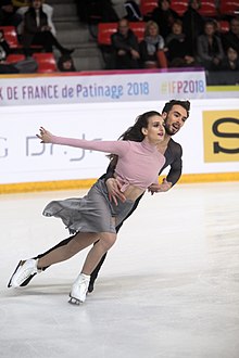 Gabriella Papadakis and Guillaume Cizeron at 2018 Internationaux de France-Ice dancing-IMG 6333.jpg