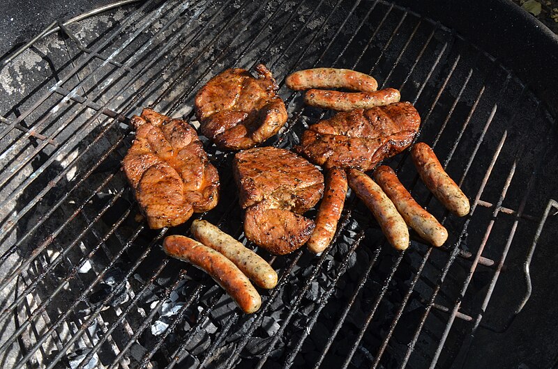 File:Grillgut beim Wikipicnic.jpg