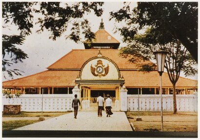 Cara untuk pergi ke Masjid Gedhe Kauman menggunakan Transportasi Umum - Tentang tempat tersebut