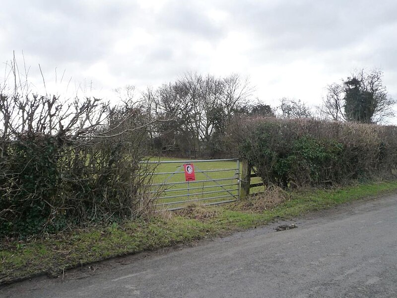 File:Horsewatch warning, Bar Lane - geograph.org.uk - 3323918.jpg